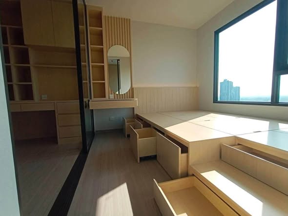 Life Sathorn Sierra ไลฟ์ สาทร เซียร์รา