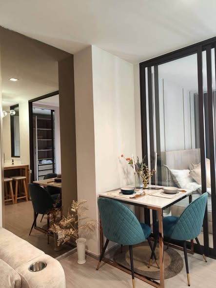 living room and room interior of Life Sathorn Sierra ไลฟ์ สาทร เซียร์รา