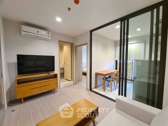 room interior of Life Sathorn Sierra ไลฟ์ สาทร เซียร์รา
