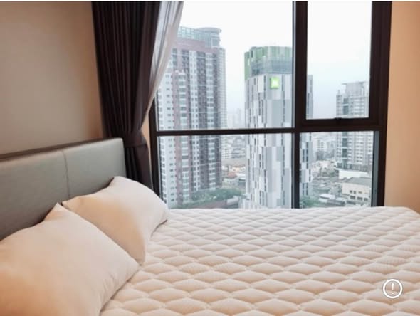 bedroom of Life Sukhumvit 48