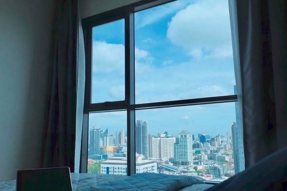 bedroom of Life Sukhumvit 48