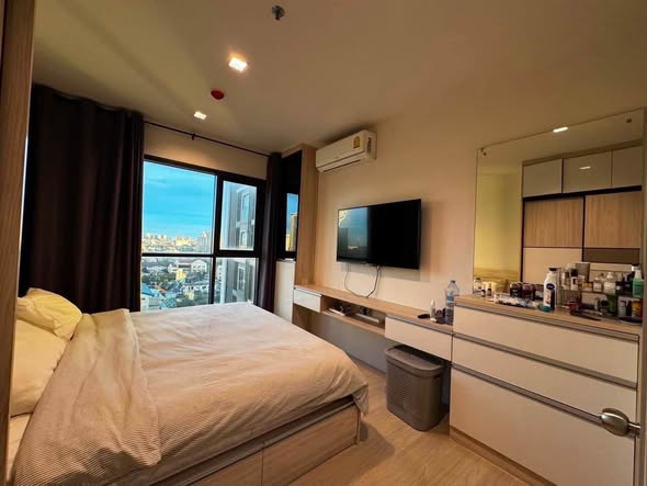 bedroom of Life Sukhumvit 48