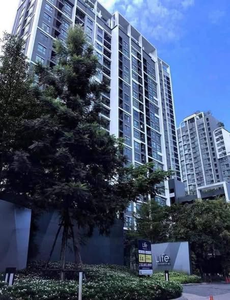 Life Sukhumvit 48