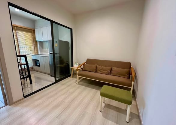 room interior of Life Sukhumvit 48