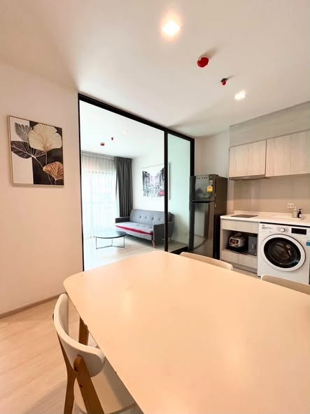 room interior of Life Sukhumvit 48