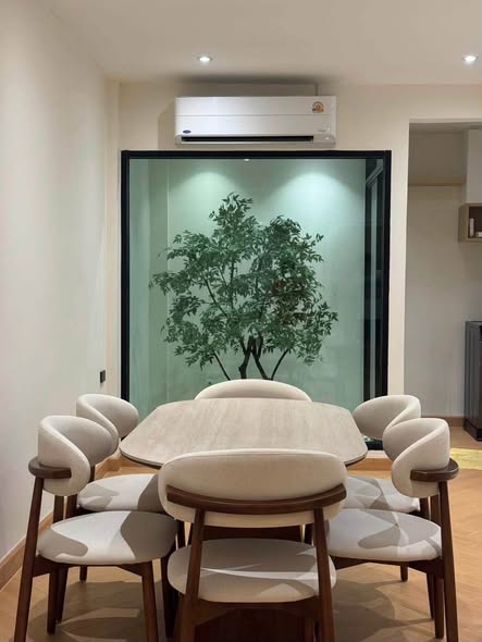 room interior of Life Sukhumvit 48