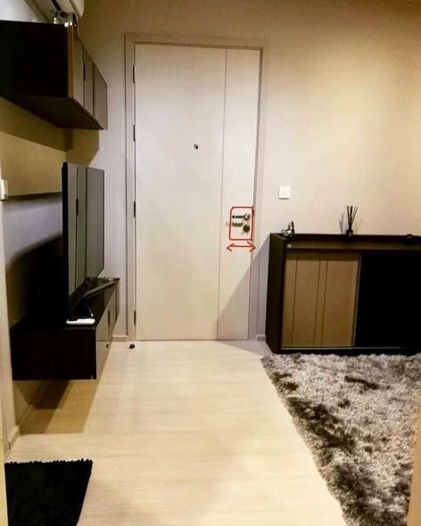 room interior of Life Sukhumvit 48
