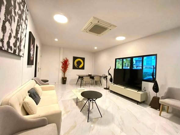 living room of หมู่บ้านเดอะซิตี้ พัฒนาการ