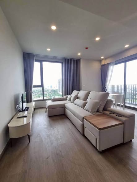 living room and bedroom of วิสซ์ดอม เดอะ ฟอเรสเทียส์