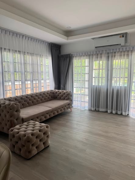 living room and bedroom of มบ.ลดาวัลย์ ศรีนครินทร์