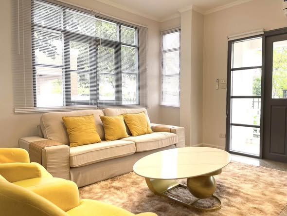 living room and room interior of บริษัท บ้านกรองทอง จำกัด