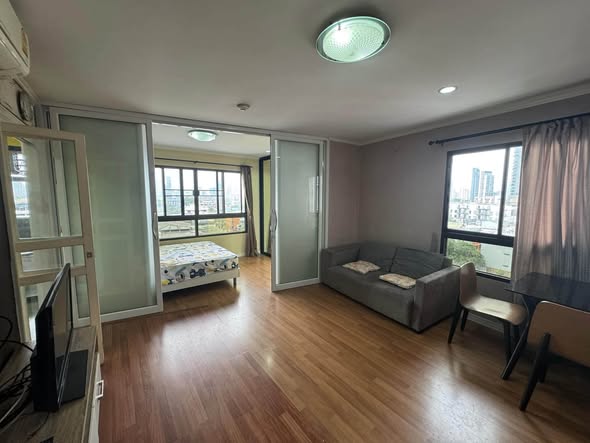 bedroom of Lumphini Place Narathiwat 24