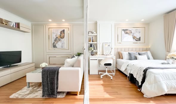 bedroom and living room of Lumphini Place Narathiwat 24