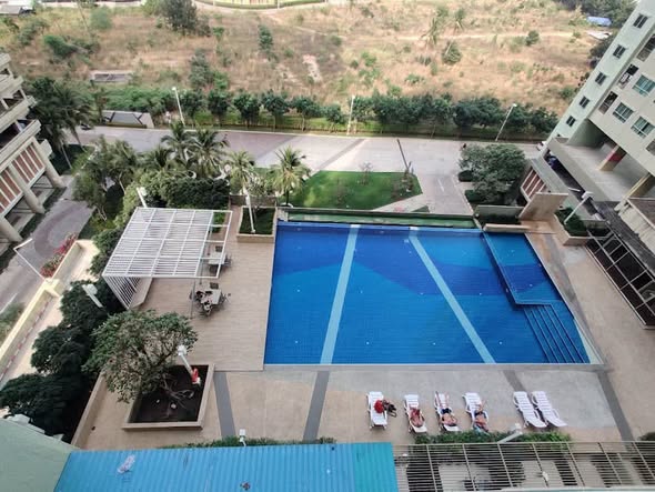pool of Lumphini