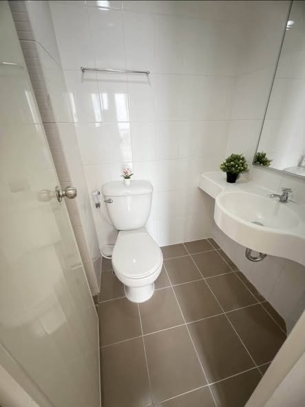 bathroom of Lumpini Mega City Bang Na