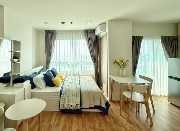 living room and bedroom of Lumpini Park Phetkasem 98