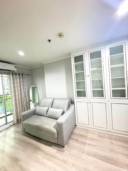 living room and room interior of Lumpini Park Rama 9 – Ratchada