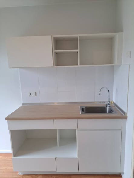 kitchen of Lumpini Place Rama 4 – Ratchadaphisek