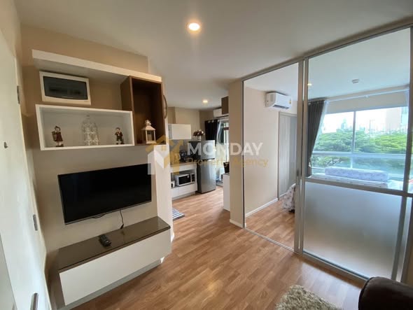 living room and room interior of Lumpini Place Rama 4 – Ratchadaphisek
