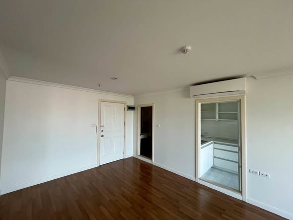 room interior of Lumpini Place Rama 9 – Ratchada