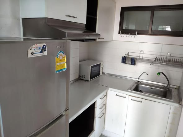 kitchen of Lumpini Place Ratchada-Tha Phra