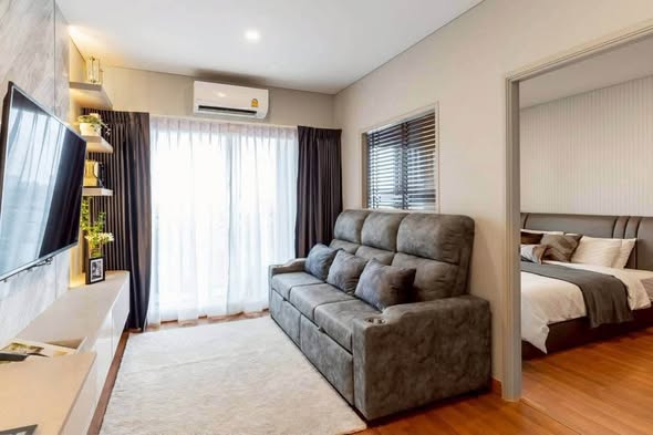 living room and bedroom and room interior of Lumpini Place Taopoon Interchange