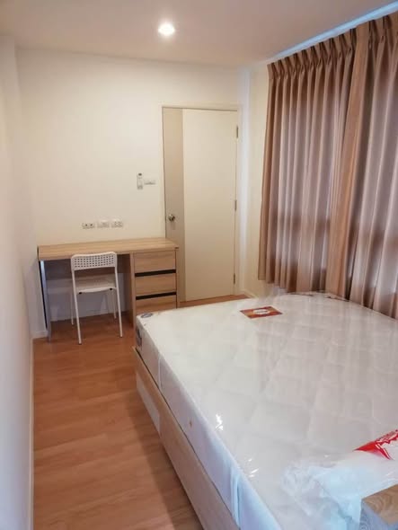 bedroom of Lumpini Sukhumvit 77