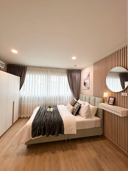 bedroom of Lumpini Ville Cultural Center