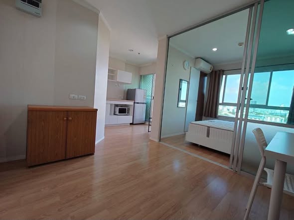 bedroom of Lumpini Ville La Salle – Bearing
