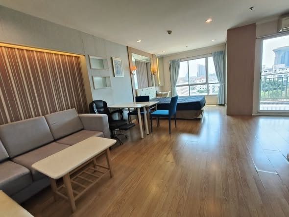 bedroom of Lumpini Ville Naklua – Wong Amat BuildingC