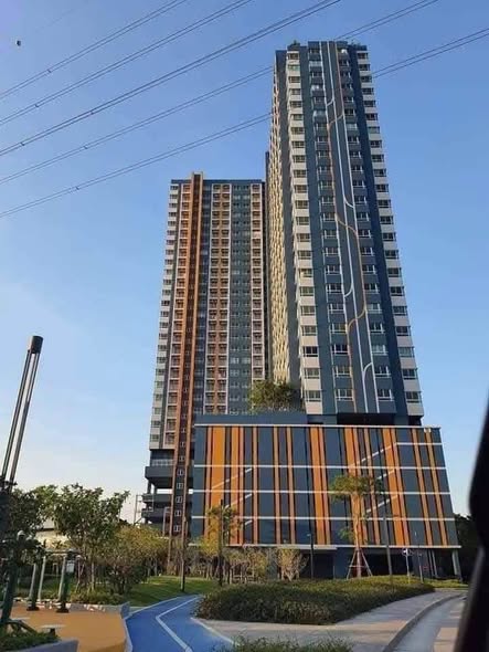 Lumpini Ville Phattanakarn-Srinakarin Condominium