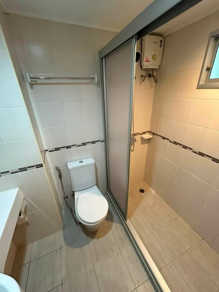 bathroom of Lumpini Ville Ramkhamhaeng 26