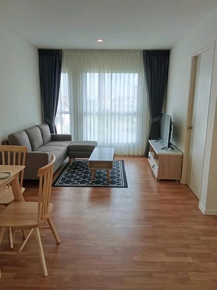 living room of Lumpini ville Sukhumvit 101/1