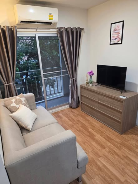 bedroom and living room of Lumpini Ville Sukhumvit 76-Bearing Station 2