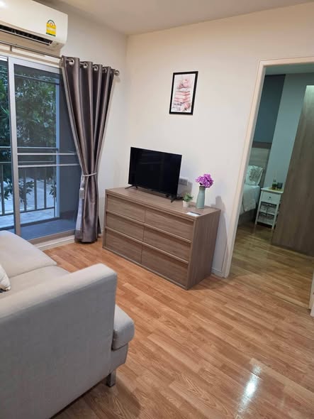 living room and bedroom of Lumpini Ville Sukhumvit 76-Bearing Station 2
