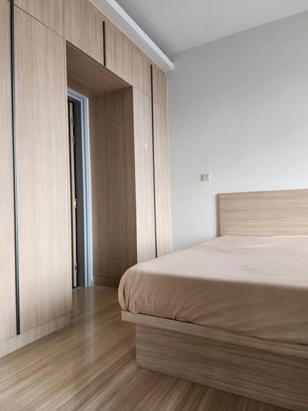 bedroom and room interior of M Jatujak