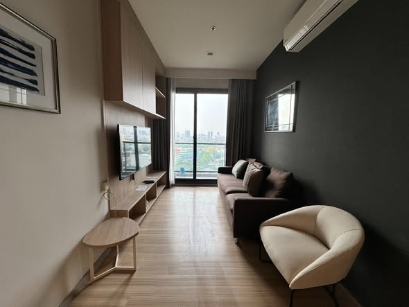 living room and bedroom of M Jatujak