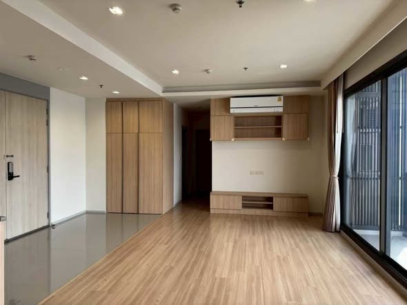 room interior of M Jatujak