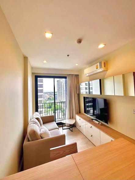 M Thonglor 10