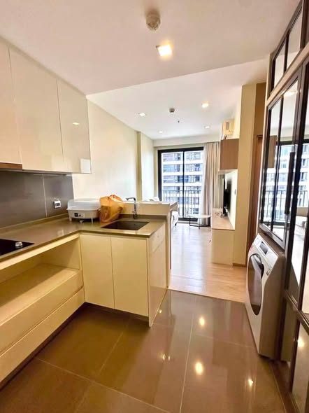 M Thonglor 10
