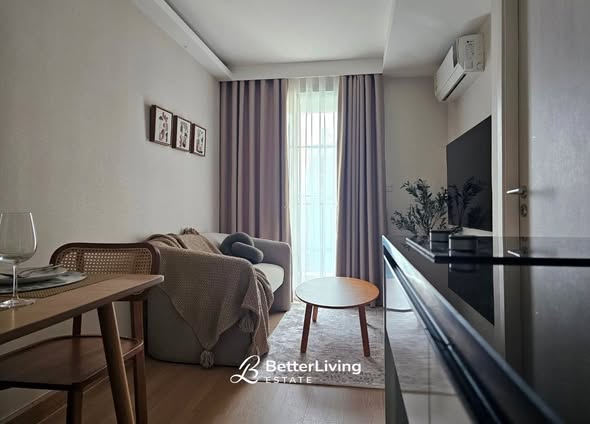 bedroom and living room of Maestro 39 Sukhumvit 39