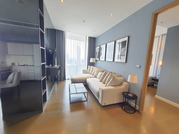 bedroom and living room of Magnolias Ratchadamri Boulevard