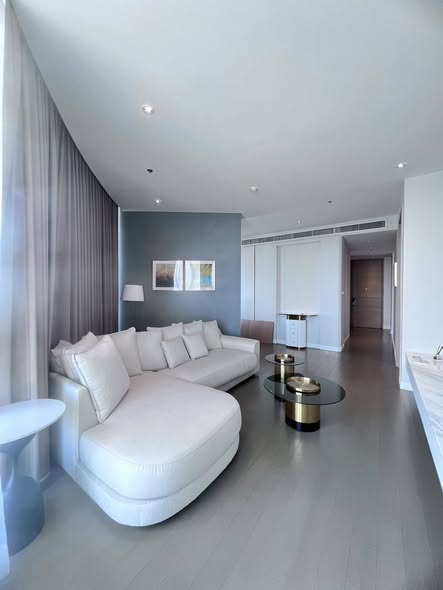 living room of Magnolias Ratchadamri Boulevard