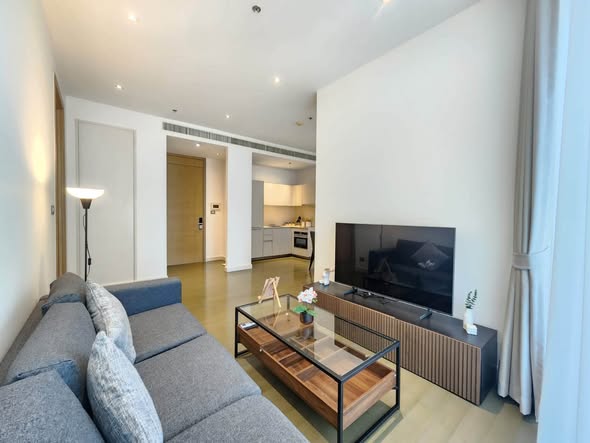 living room and bedroom of Magnolias Ratchadamri Boulevard