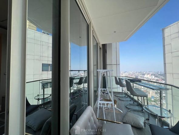 Magnolias Waterfront Residences