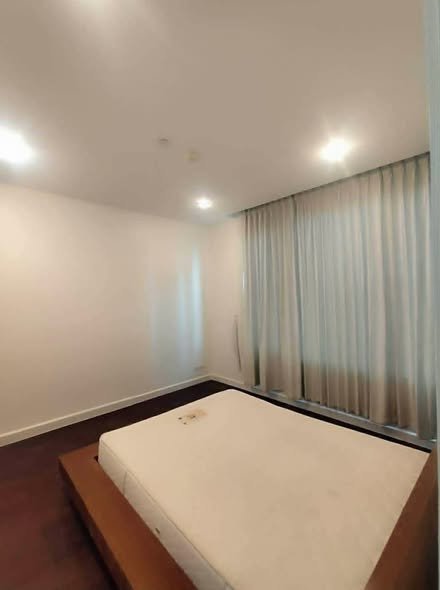 bedroom of Manhattan Chidlom