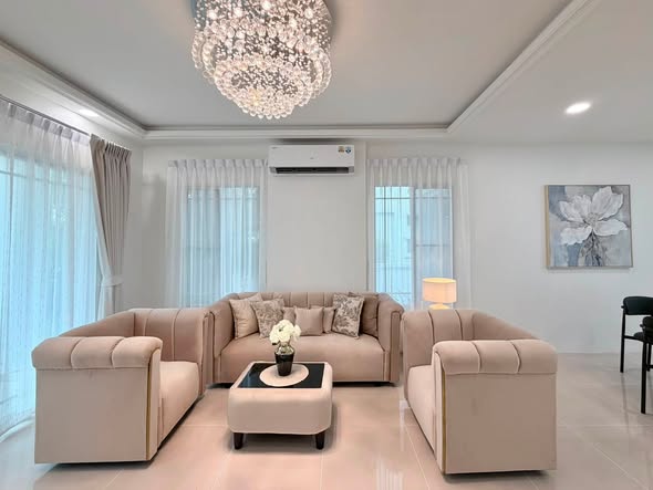 living room and bedroom of Mantana 2 (Onnut-Wongwaen)