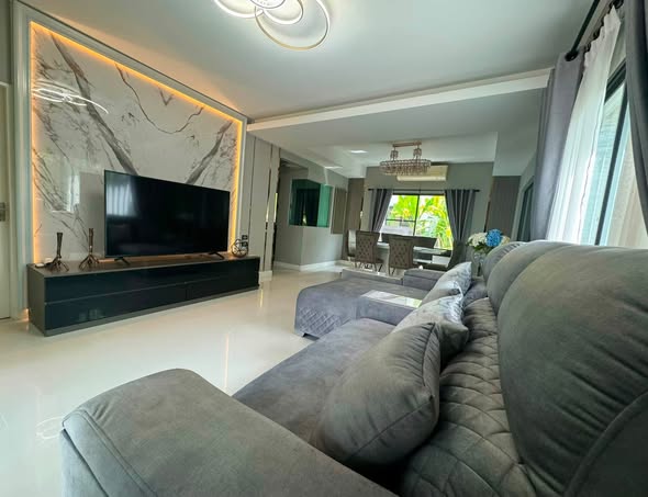 living room and bedroom of Mantana Bangna Km.7 มัณฑนา บางนา กม.7