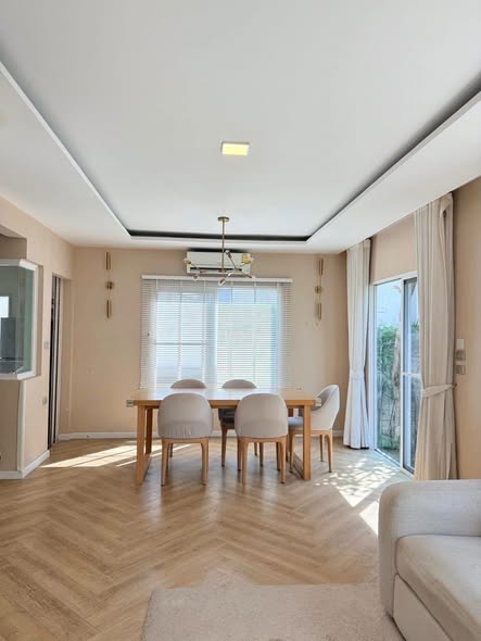 living room of Mantana Onnut-Wongwaen 5 มัณฑนา อ่อนนุช-วงแหวน 5