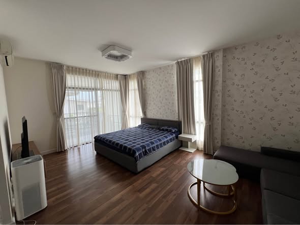 bedroom of Manthana Onnut-Wongwaen 4